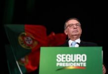 ທ່ານ Seguro ປະກາດໄຊຊະນະໃນການເລືອກຕັ້ງປະທານາທິບໍດີປອກຕຸຍການ.