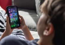 เบญเบดเบเปเบเปเบเปเบเบ เบซเปเบฒเบกเปเบเบฑเบเบญเบฒเบเบธเบเปเบณเบเบงเปเบฒ 16 เบเบต เปเบเปเปเบเบเบฝเบงเบกเบตเปเบเบ เปเบฅเบตเปเบก 28 เบกเบตเบเบฒเบเบตเป เปเบเบฑเบเบเบฐเปเบเบเบเปเบฒเบญเบดเบเปเบเบญเบฒเบเบฝเบ.