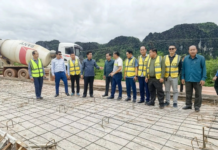 Lãnh đạo Khammuon kiểm tra tiến độ nâng cấp Quốc lộ 12 tổng giá trị 1,833 tỷ Baht